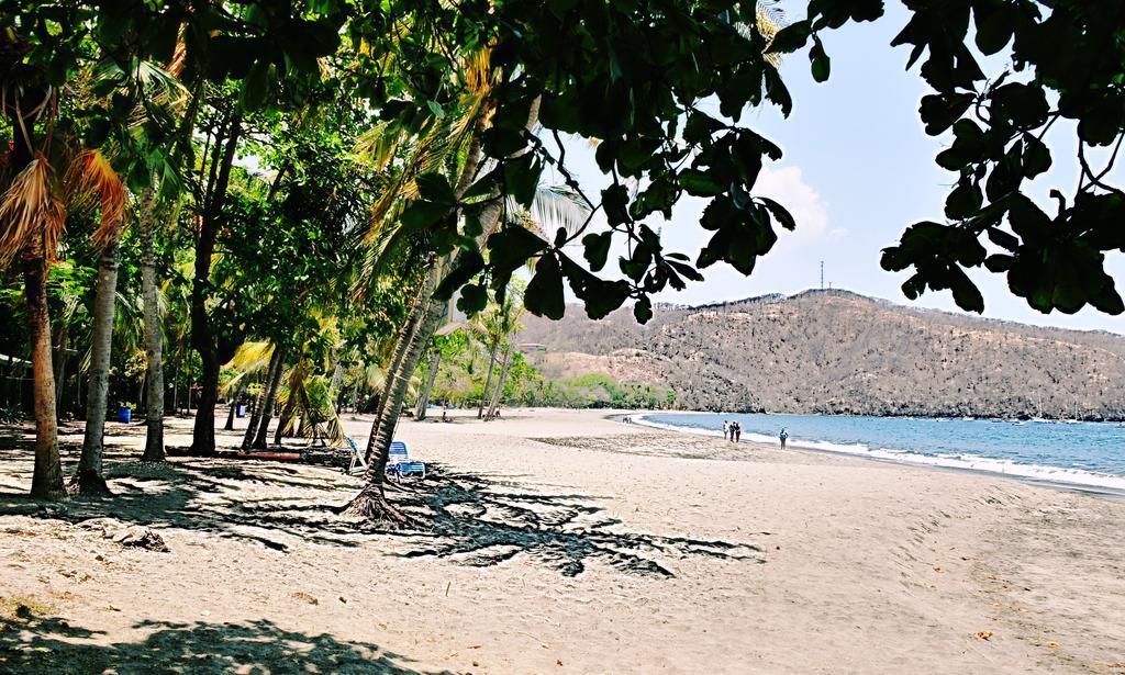 Hotel El Velero Playa Hermosa  Buitenkant foto